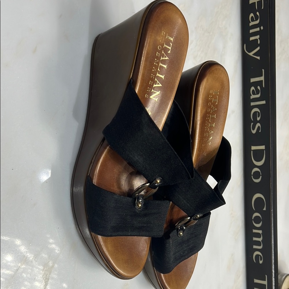 Italian Shoemakers Black Wedge Slides with Cross-Strap Design